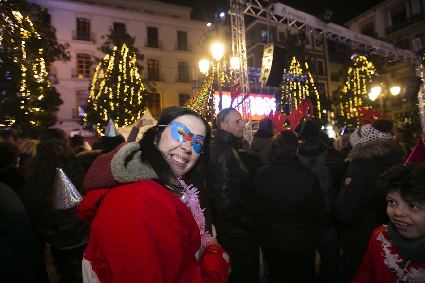 Miles de personas dsifrutaron de la Nochevieja en la capital