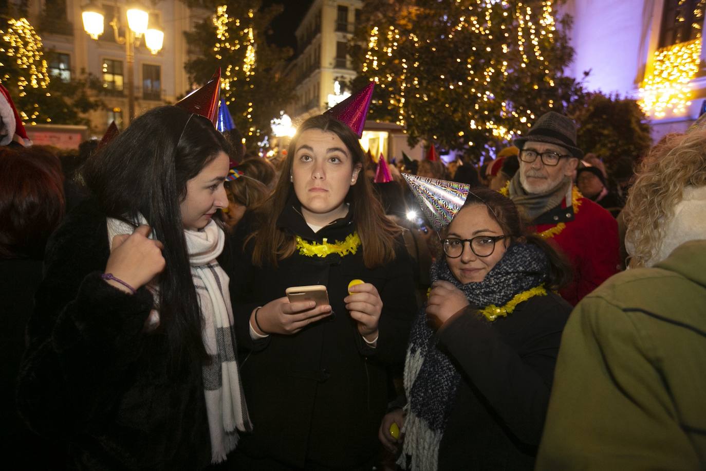 Miles de personas dsifrutaron de la Nochevieja en la capital