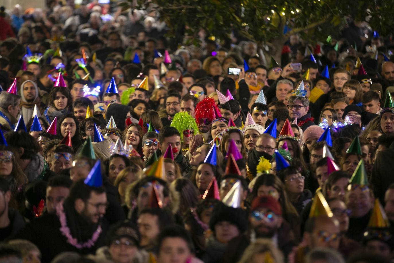 Miles de personas dsifrutaron de la Nochevieja en la capital