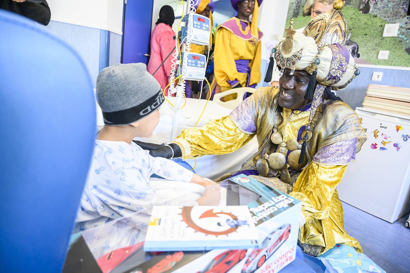 La cabalgata de Sus Majestades de Oriente recorren la ciudad en la noche más esperada de estas fiestas