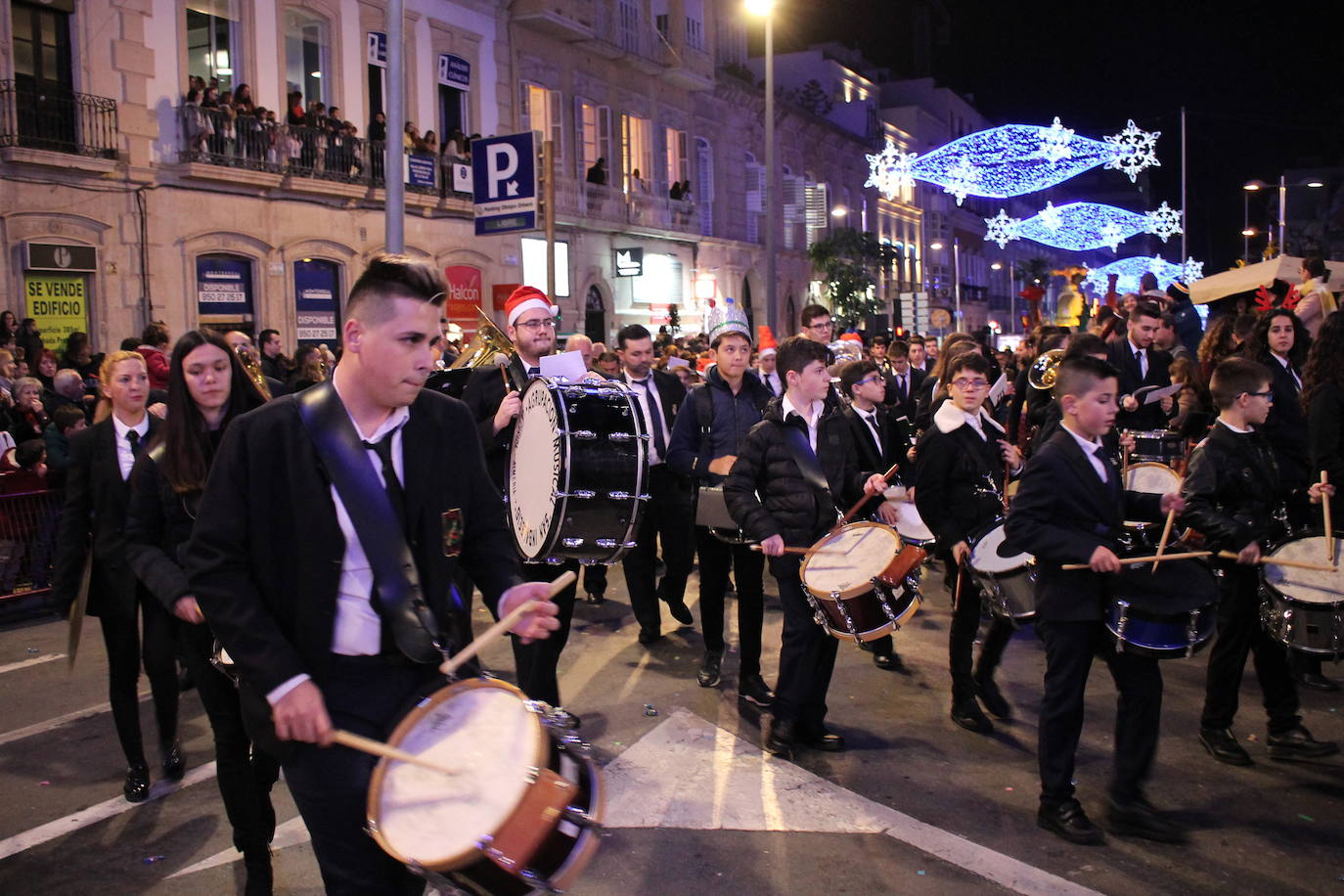 La cabalgata de Sus Majestades de Oriente recorren la ciudad en la noche más esperada de estas fiestas