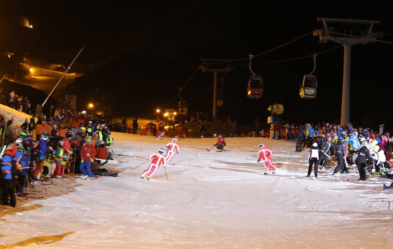 Los Reyes Magos llegan esquiando a Sierra Nevada