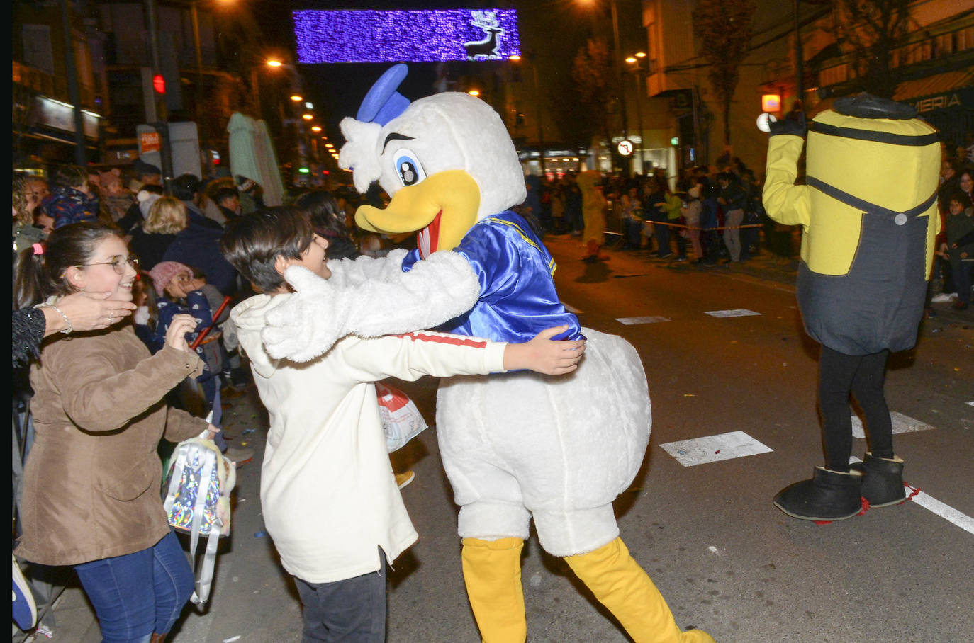 Los Reyes Magos desfilan por Guadix
