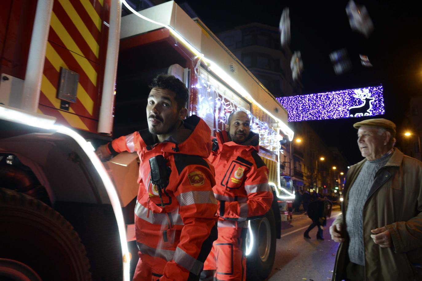 Los Reyes Magos desfilan por Guadix
