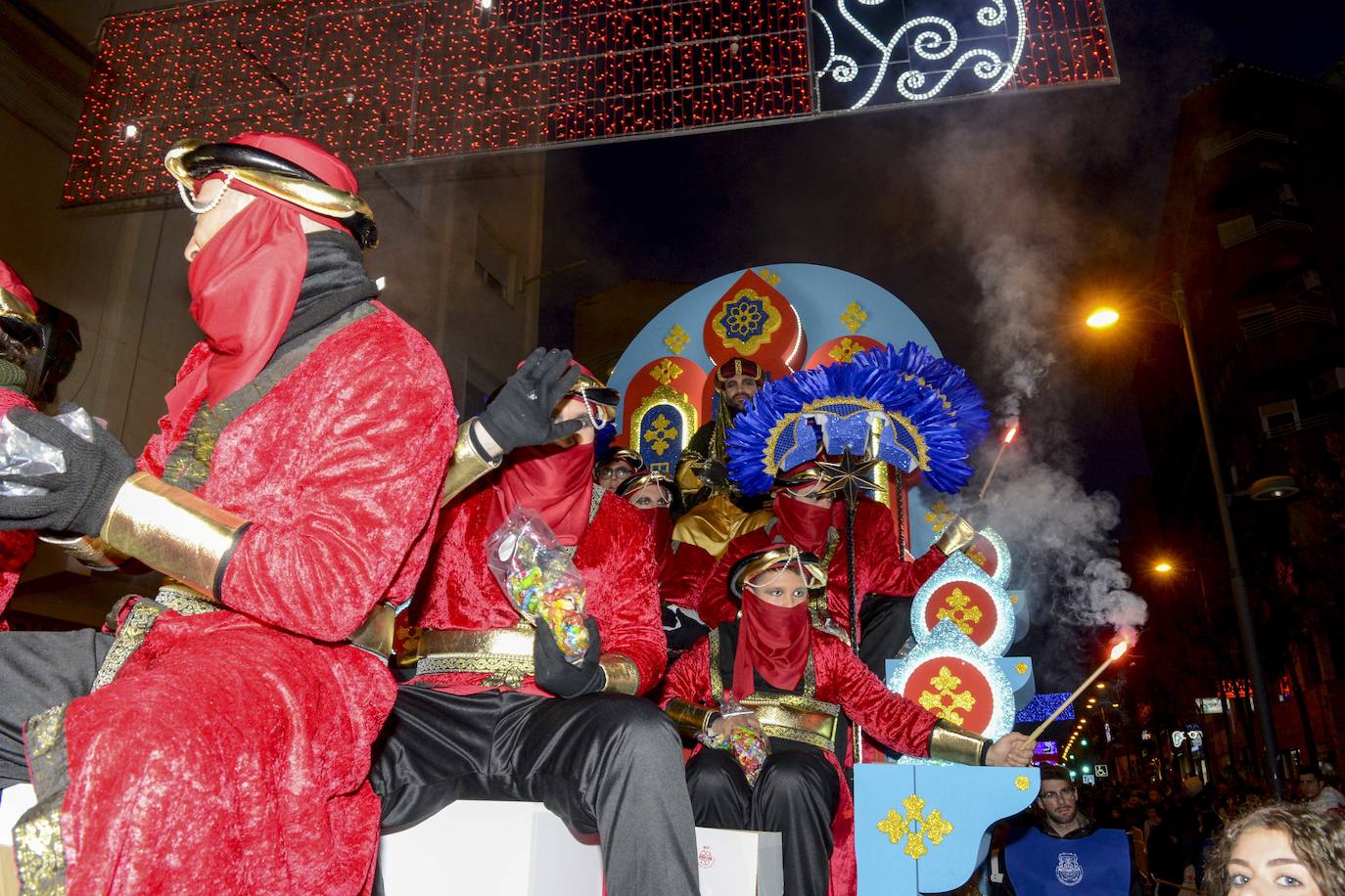 Los Reyes Magos desfilan por Guadix
