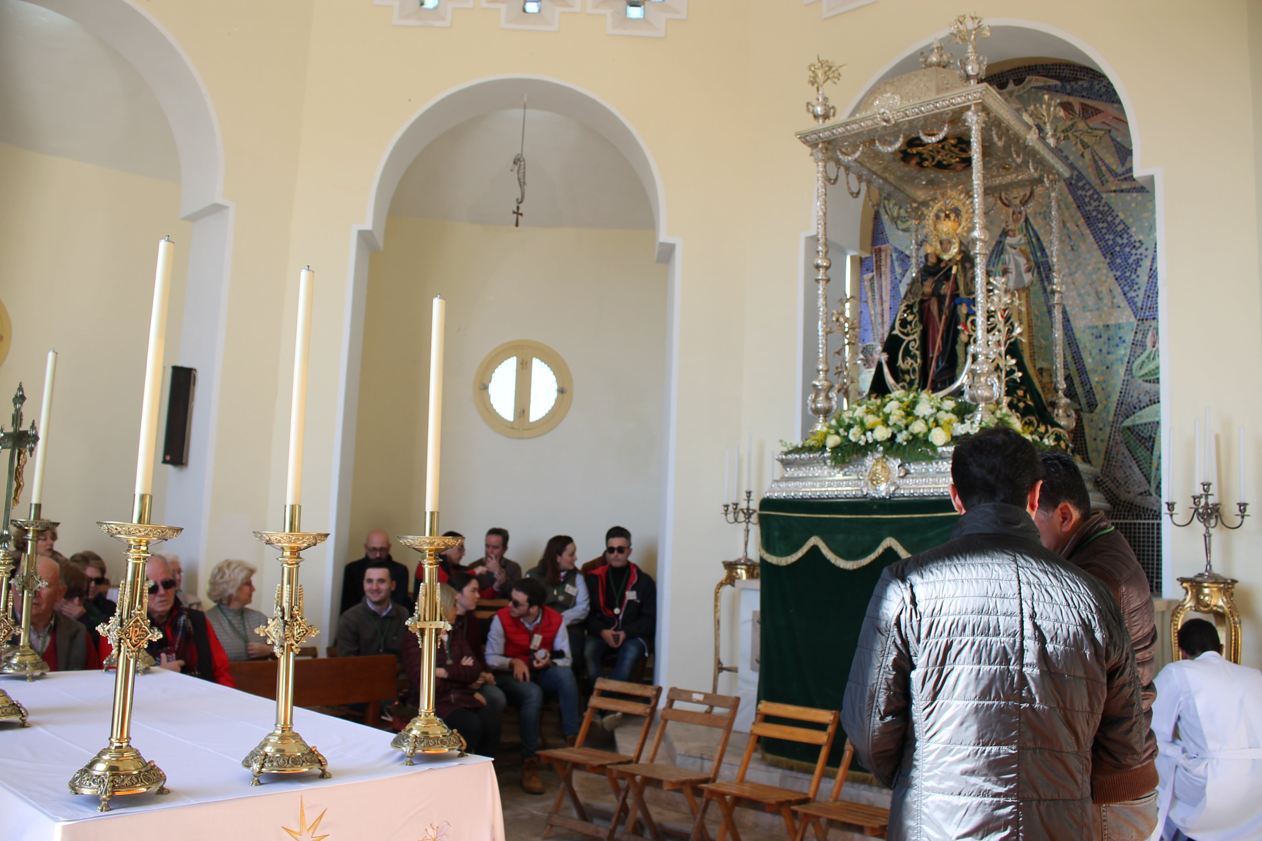 Miles de almerienses, un año más, y fieles a la tradición, acuden a disfrutar de una jornada de romería en honor de la patrona de la ciudad