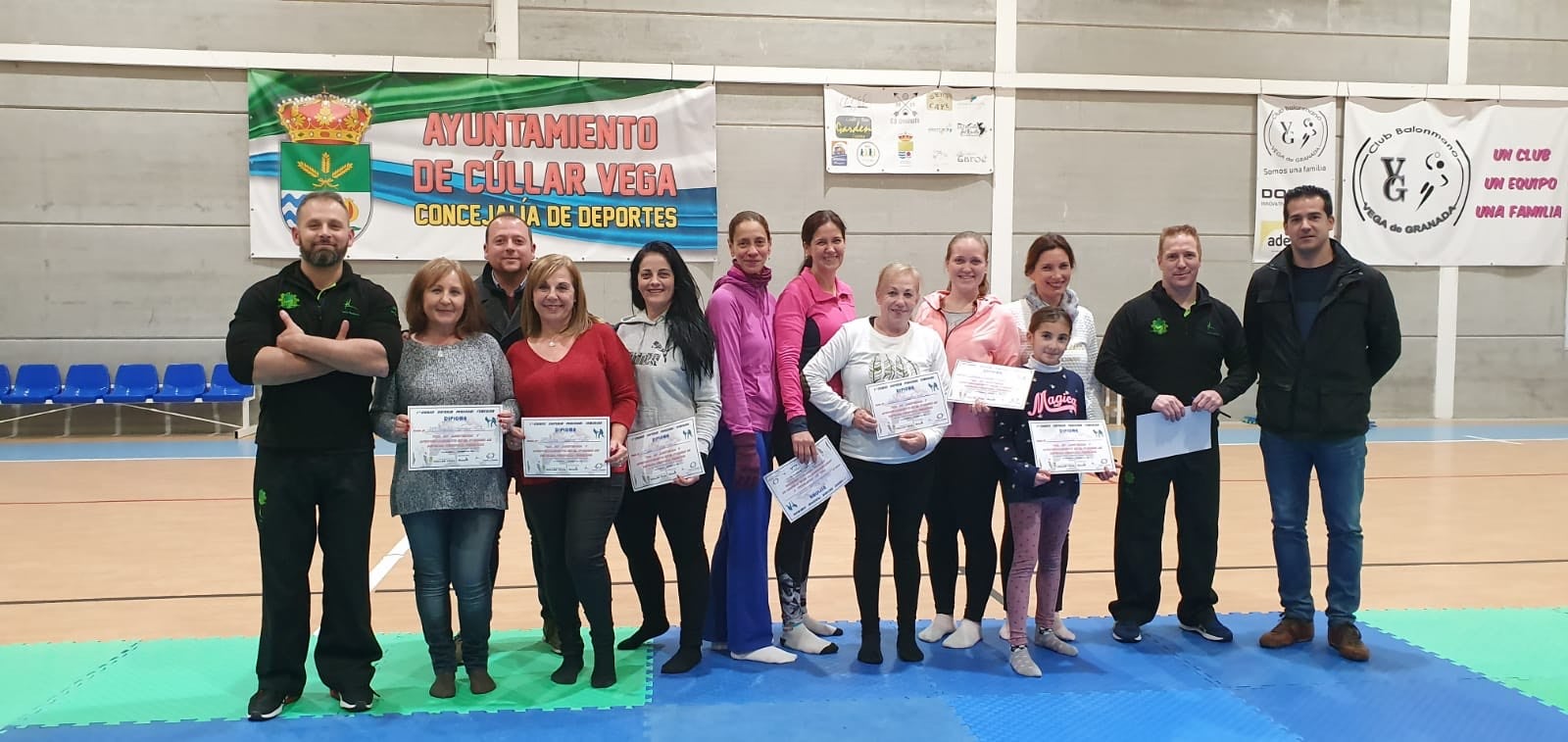 Las Concejalías de Igualdad y Deportes han puesto en marcha una actividad que ha supuesto un verdadero éxito: un Curso de Defensa Personal Femenina.
