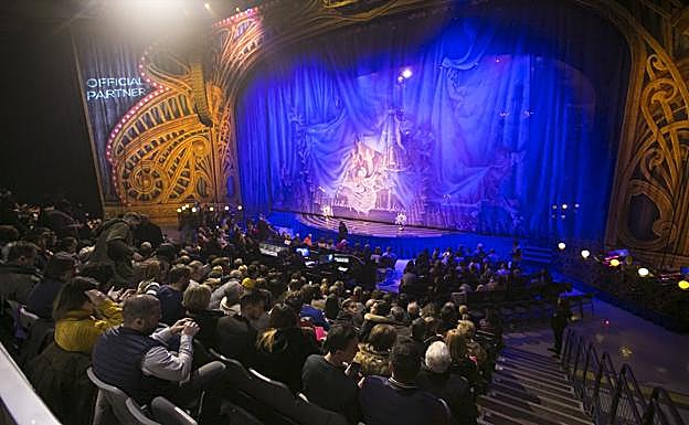 Imagen principal - Circo del Sol en Granada: cuando la fantasía desafía a la gravedad