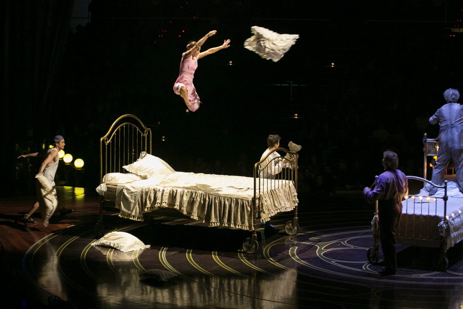 Extraordinaria acogida granadina a la compañía canadiense en su primera actuación en España