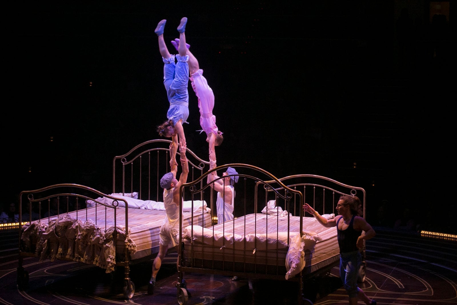 Extraordinaria acogida granadina a la compañía canadiense en su primera actuación en España