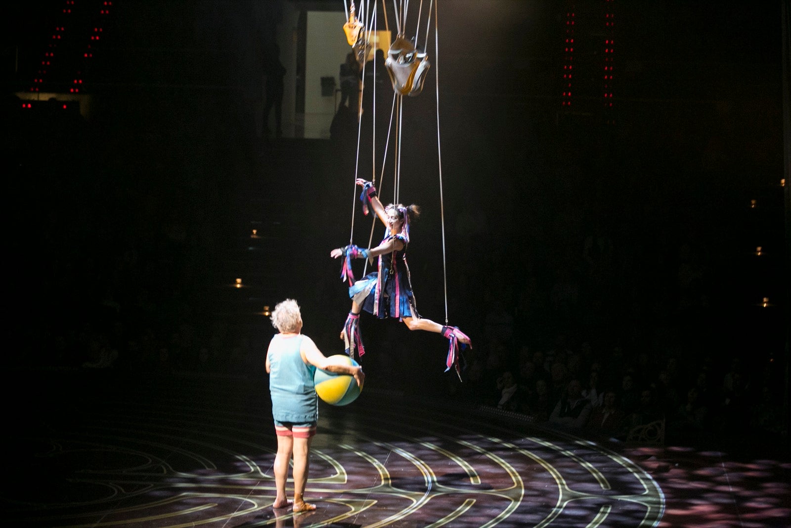 Extraordinaria acogida granadina a la compañía canadiense en su primera actuación en España