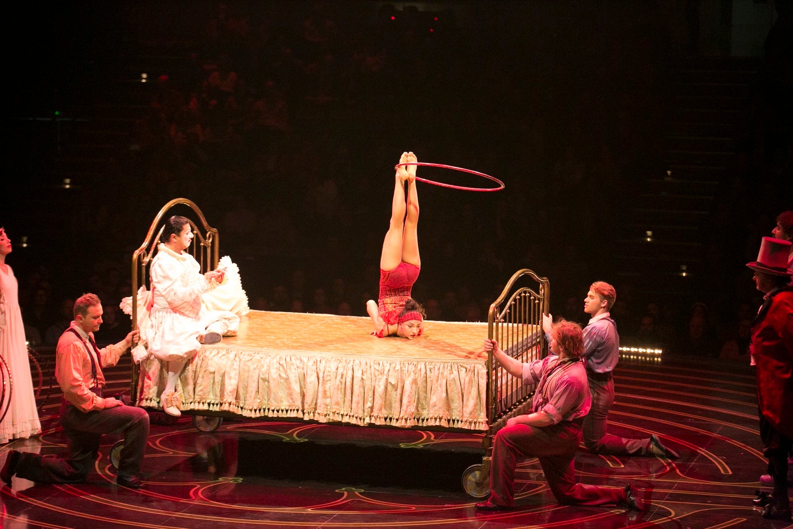 Extraordinaria acogida granadina a la compañía canadiense en su primera actuación en España