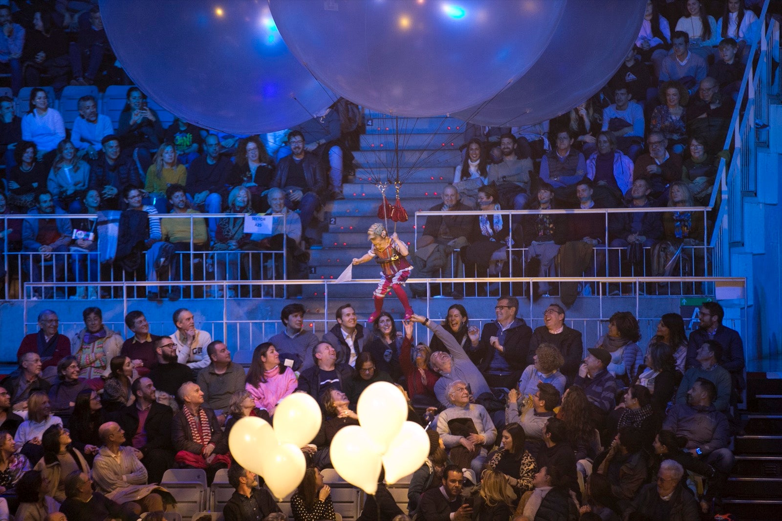 Extraordinaria acogida granadina a la compañía canadiense en su primera actuación en España