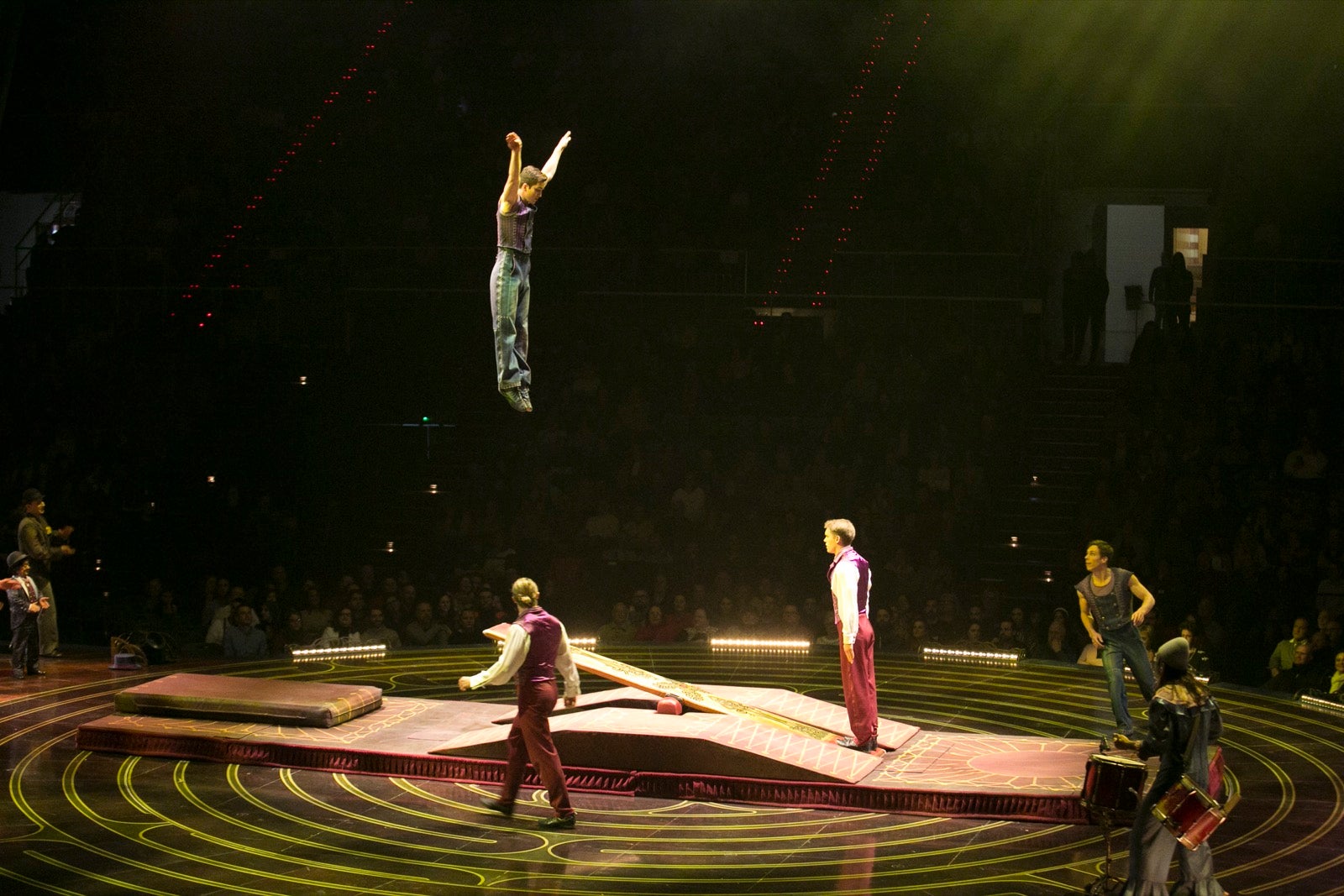 Extraordinaria acogida granadina a la compañía canadiense en su primera actuación en España