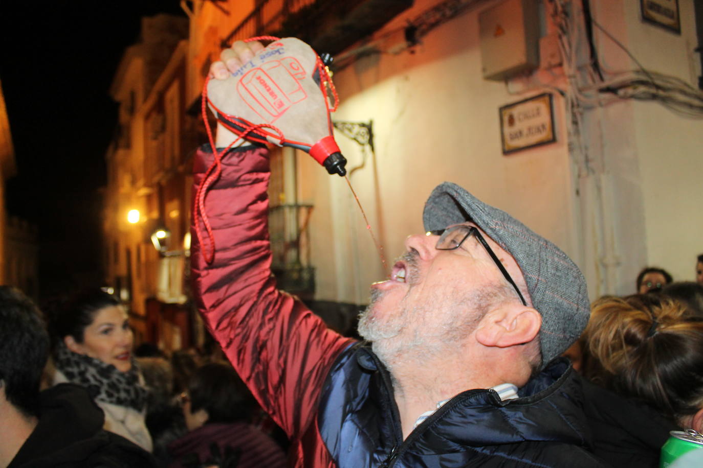 La noche del 16 de enero, la de San Antón, es siempre de tradición en Jaén, pero este año, lo ha sido un poco más, ya que hubo nueve lumbres, además de la oficial