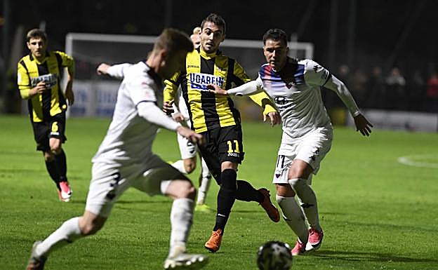 El Extremadura tratará de imponer un fútbol presionante en todas sus líneas. 