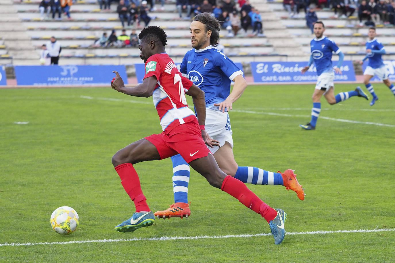 Victoria del filial rojiblanco en San Fernando en un partido reñido ante un equipo de la zona alta de la clasificación 