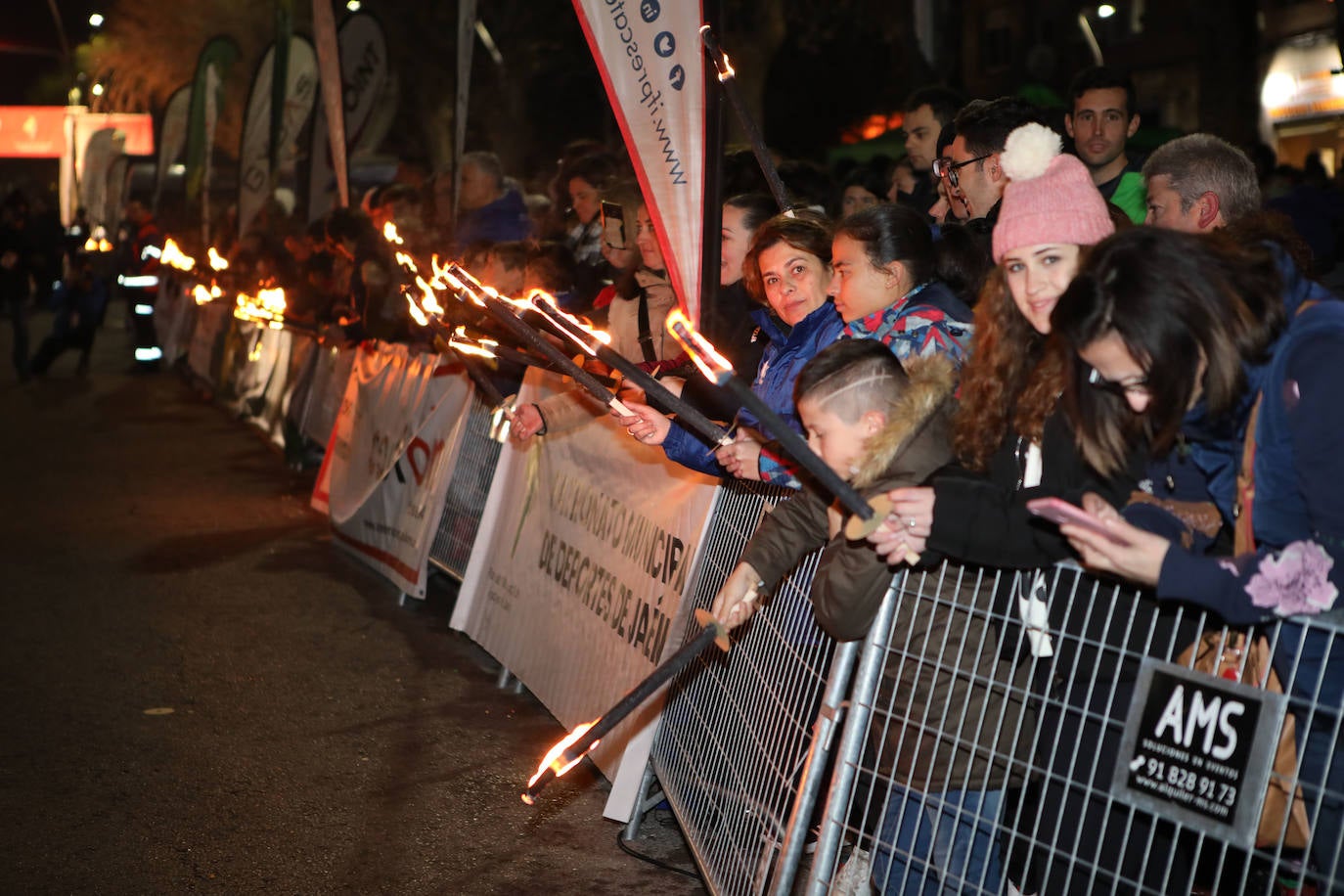 Gran ambiente en la carrera de San Antón de Jaén