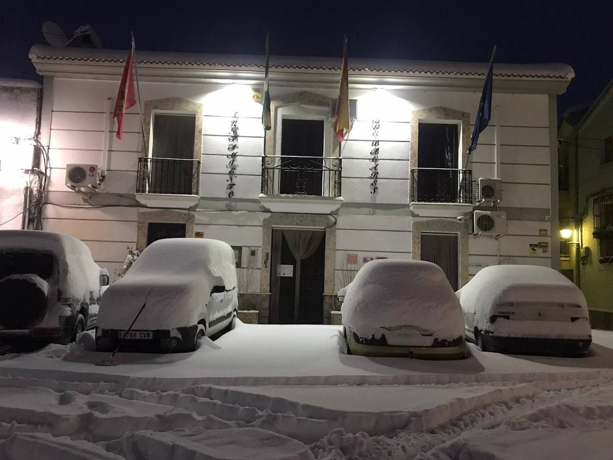 Almería se tiñe de blanco.