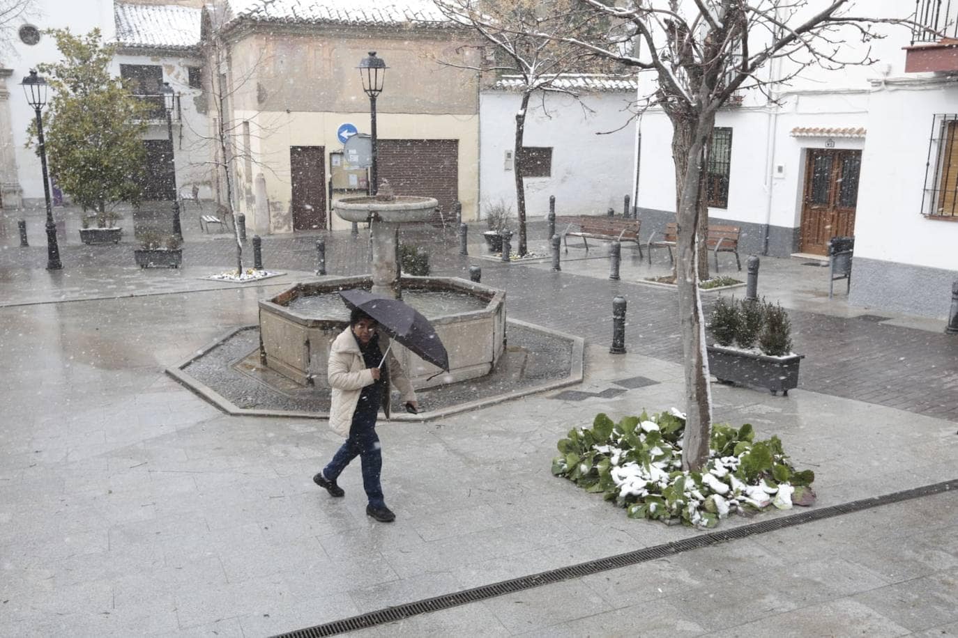 Víznar y Alfacar lucen de blanco