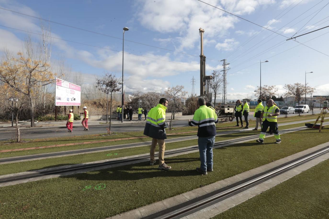 Se ha cortado la carretera «para evitar males mayores» y la obra de reparación durará varios días 