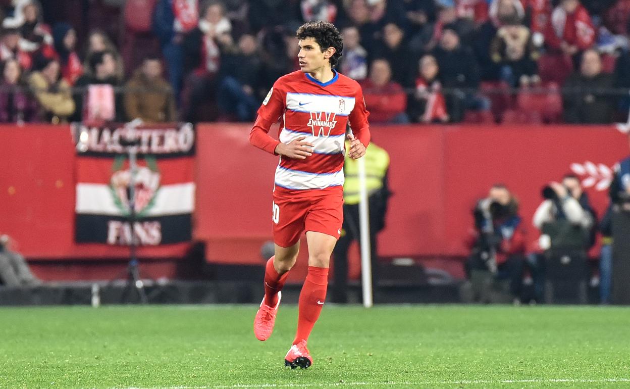 Jesús Vallejo, en su debut en el Sánchez Pizjuán. 