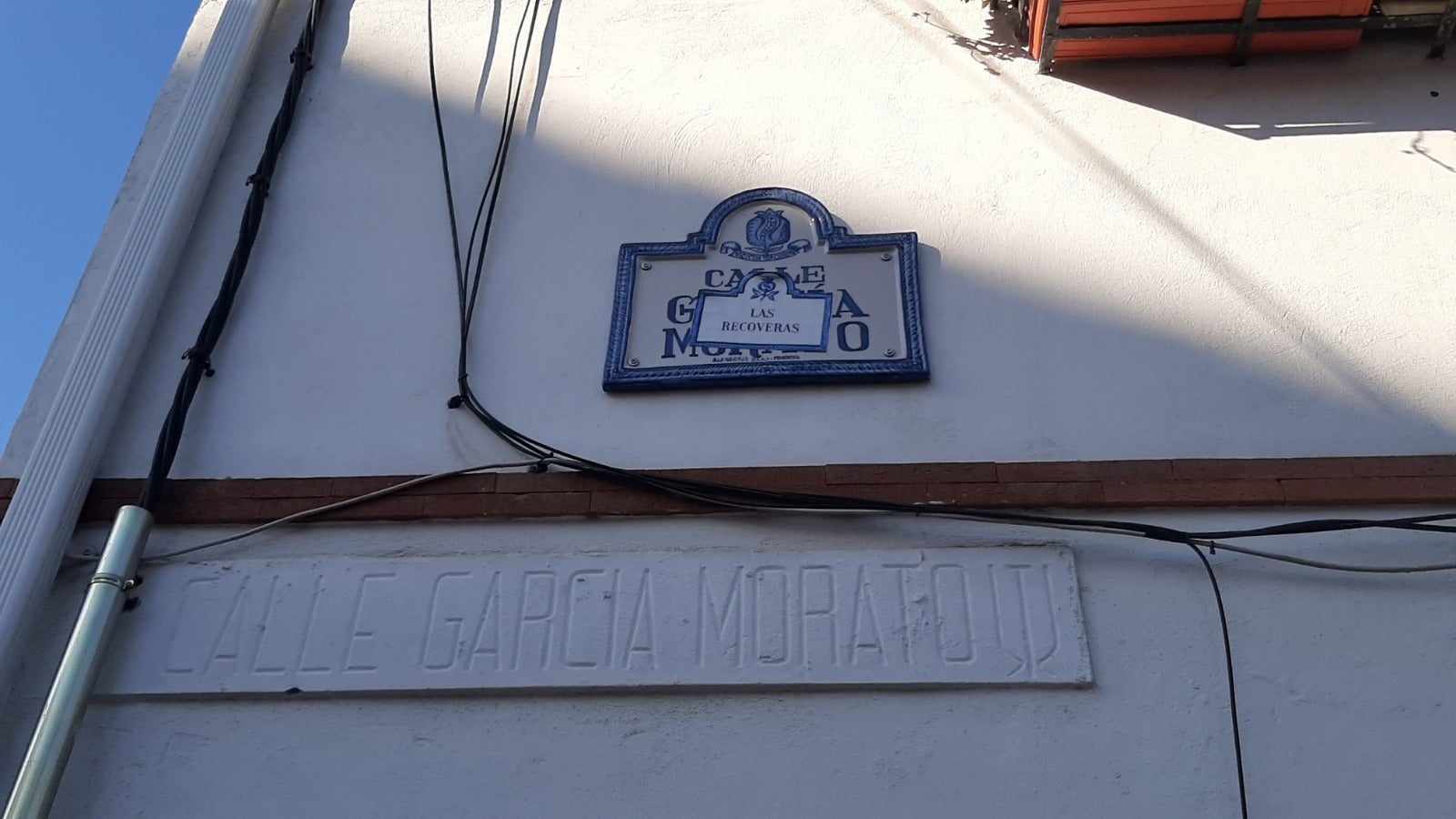 Aún quedan en la ciudad de Granada vestigios de tiempos de la dictadura franquista