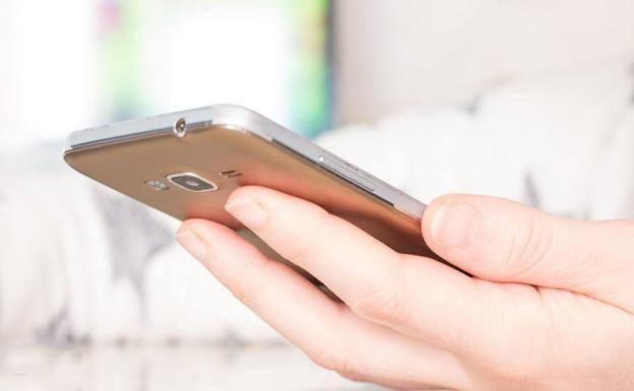 Un joven de 19 años inventa un asalto por miedo a contar a su padre que perdió el móvil