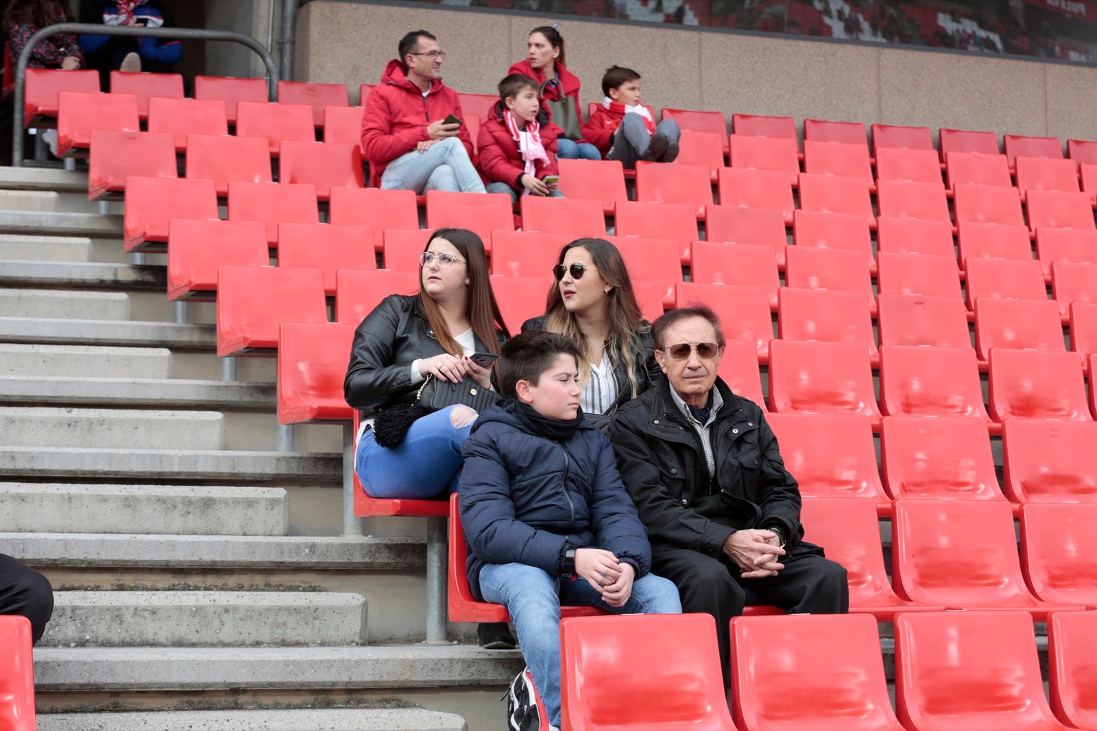 ¿Has estado en el choque de este mediodía en el campo del Zaidín? Aquí te puedes buscar