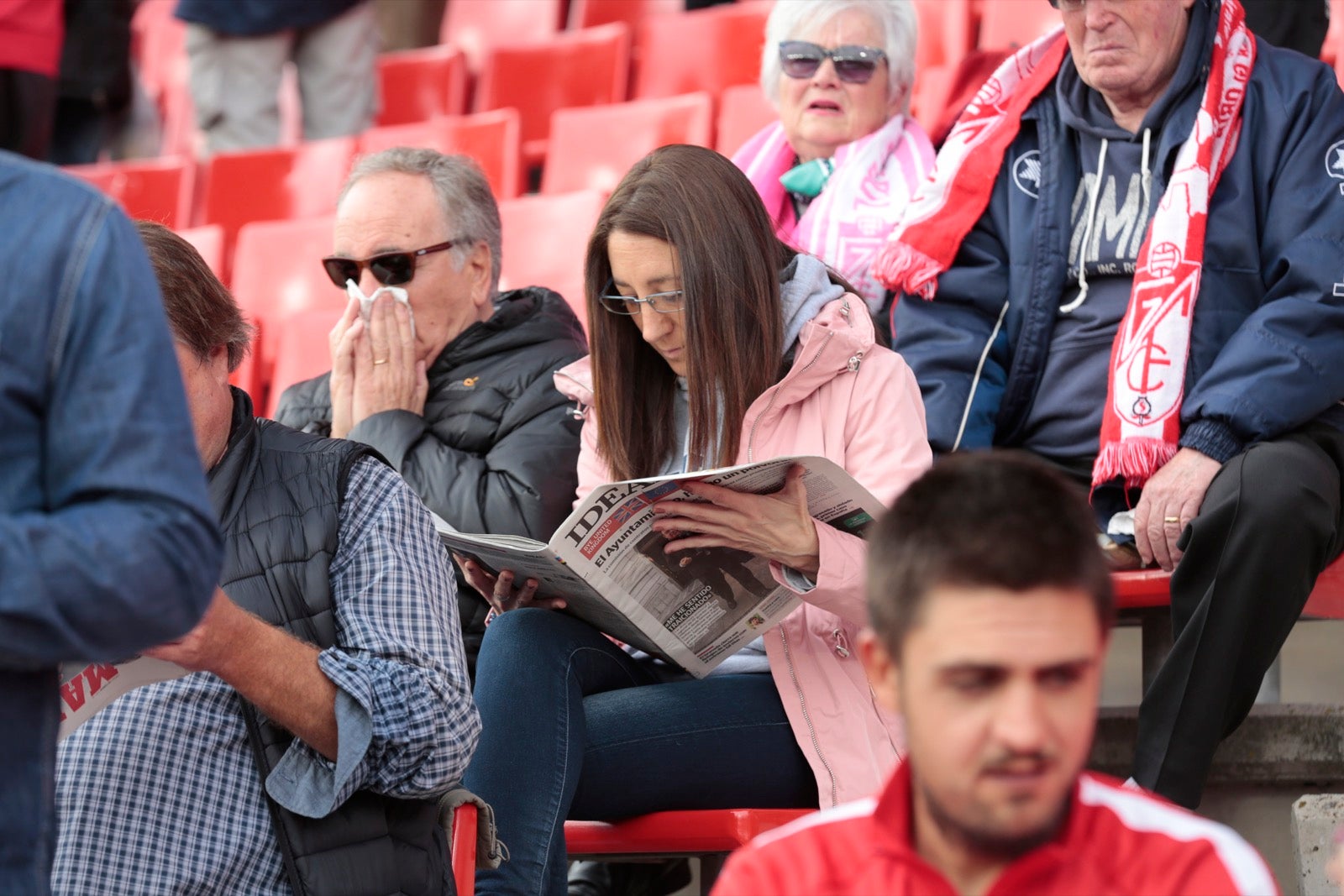 ¿Has estado en el choque de este mediodía en el campo del Zaidín? Aquí te puedes buscar