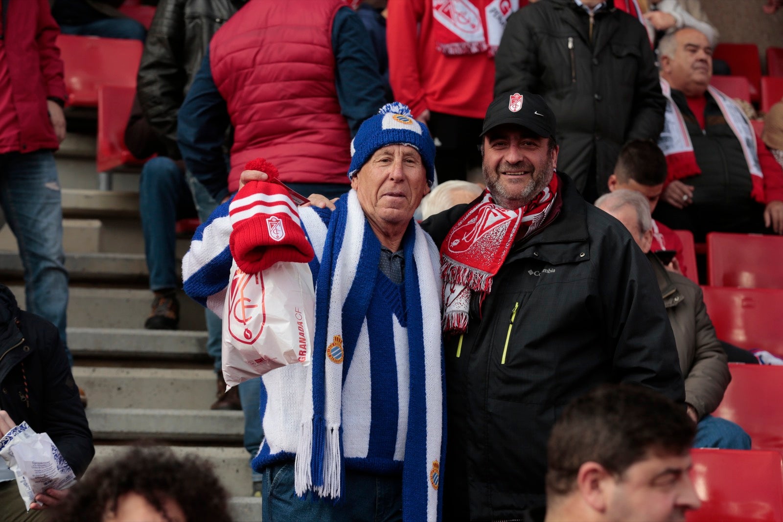 ¿Has estado en el choque de este mediodía en el campo del Zaidín? Aquí te puedes buscar
