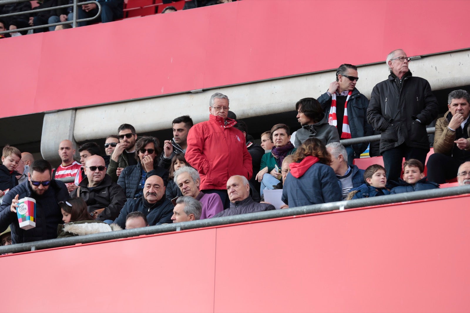 ¿Has estado en el choque de este mediodía en el campo del Zaidín? Aquí te puedes buscar