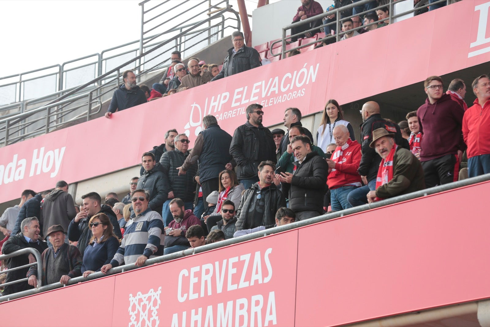 ¿Has estado en el choque de este mediodía en el campo del Zaidín? Aquí te puedes buscar