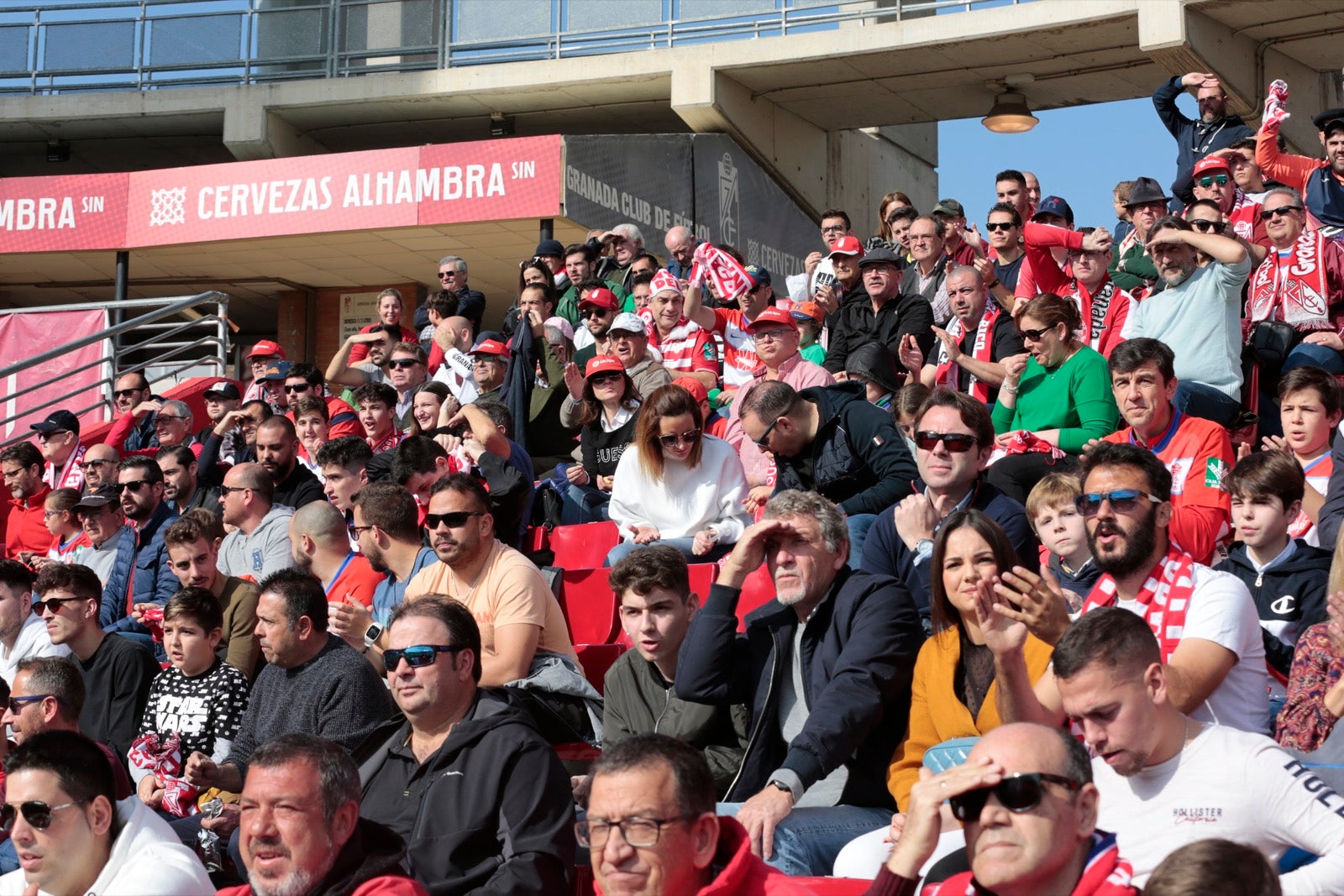 ¿Has estado en el choque de este mediodía en el campo del Zaidín? Aquí te puedes buscar