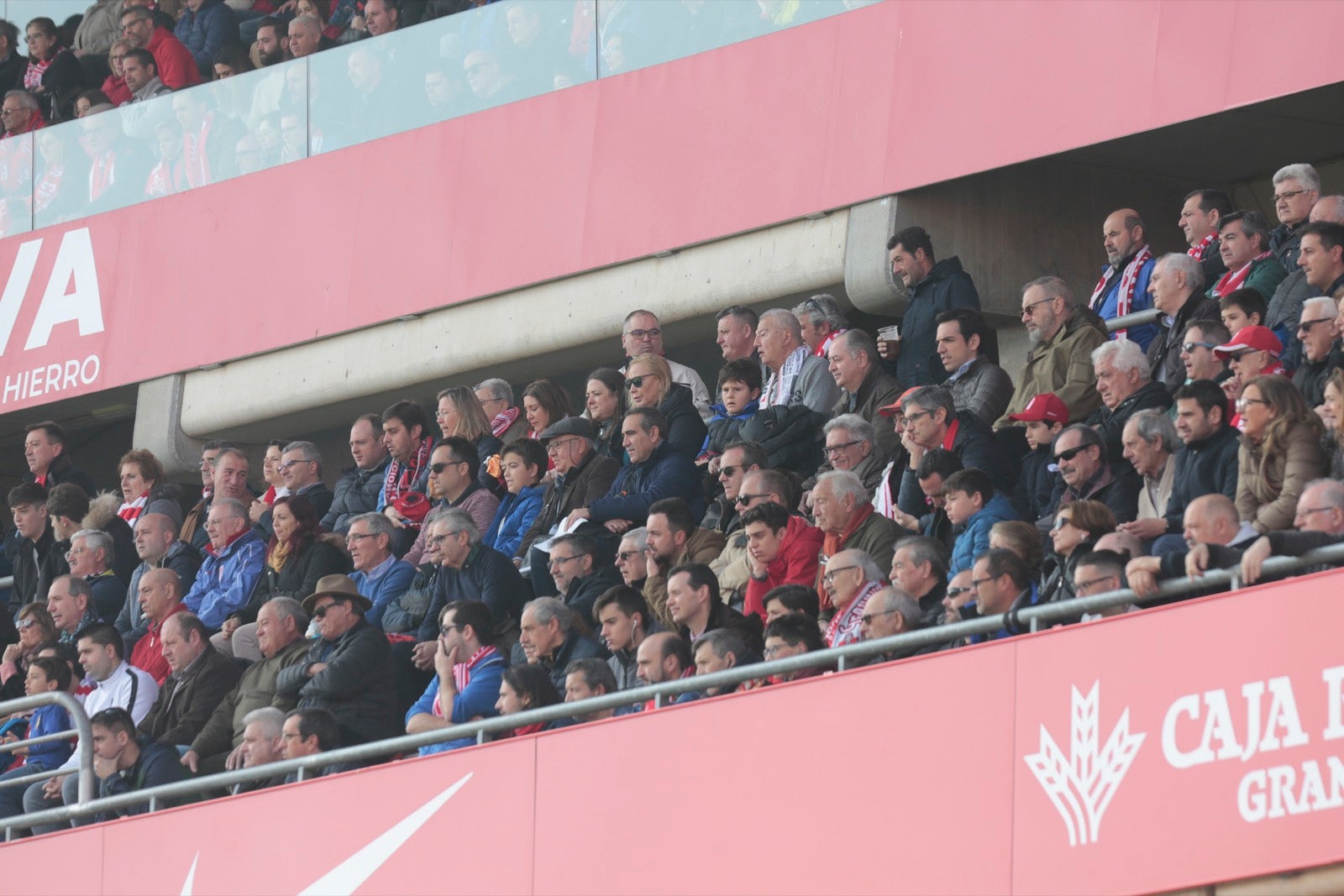 ¿Has estado en el choque de este mediodía en el campo del Zaidín? Aquí te puedes buscar