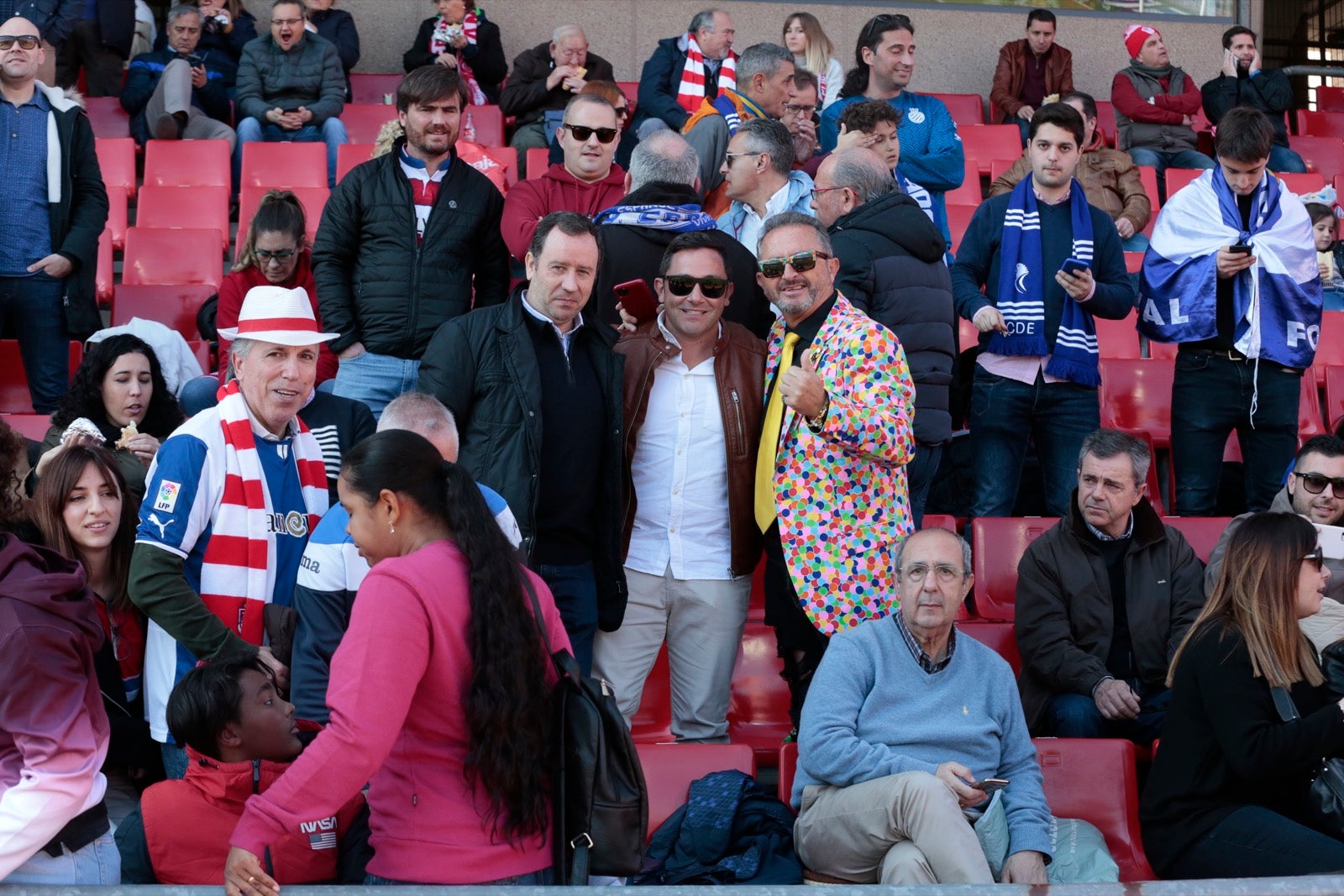 ¿Has estado en el choque de este mediodía en el campo del Zaidín? Aquí te puedes buscar