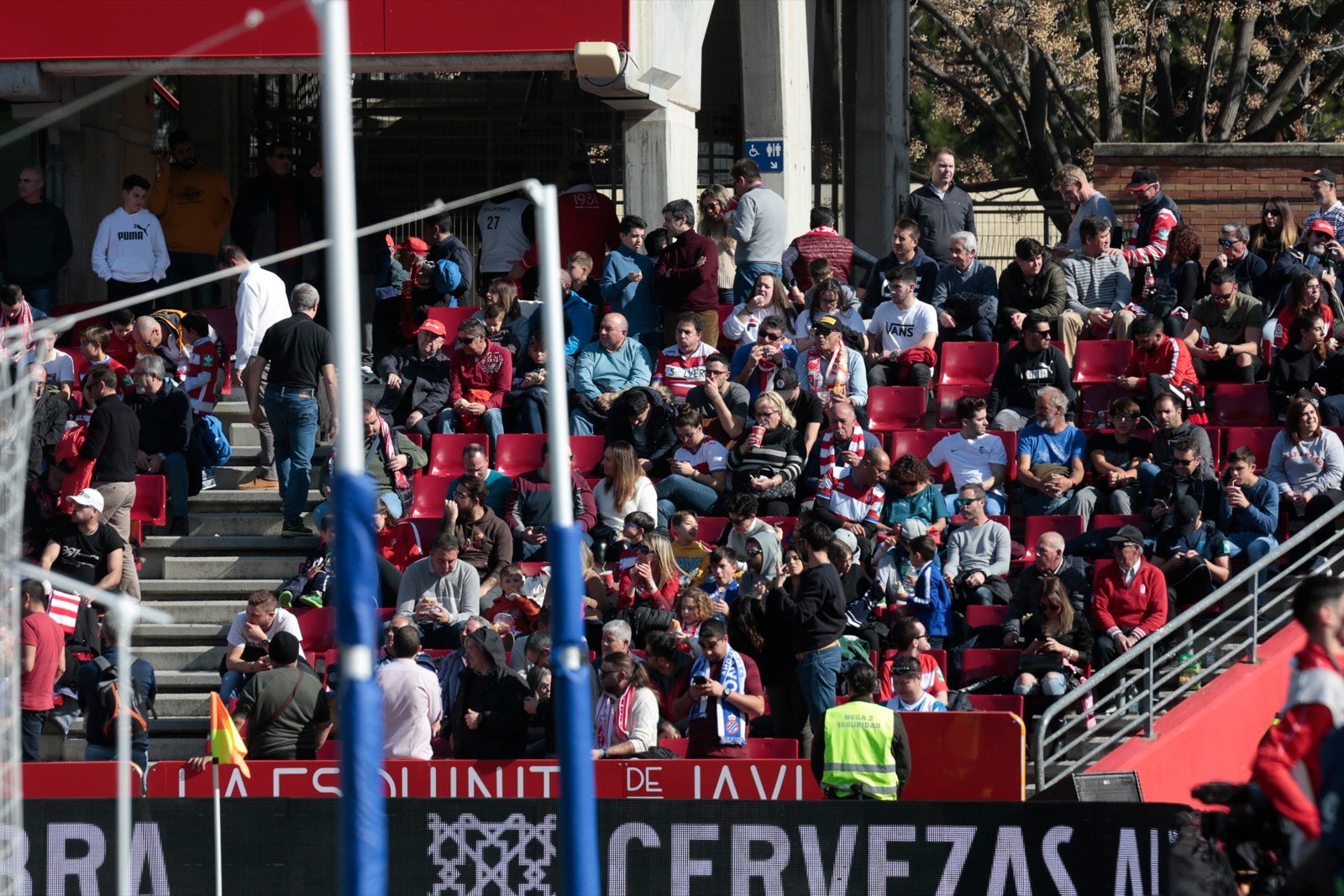 ¿Has estado en el choque de este mediodía en el campo del Zaidín? Aquí te puedes buscar