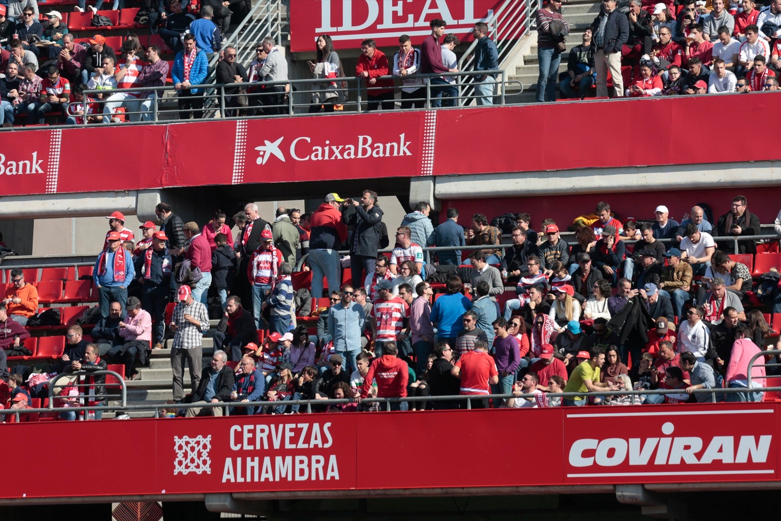 ¿Has estado en el choque de este mediodía en el campo del Zaidín? Aquí te puedes buscar