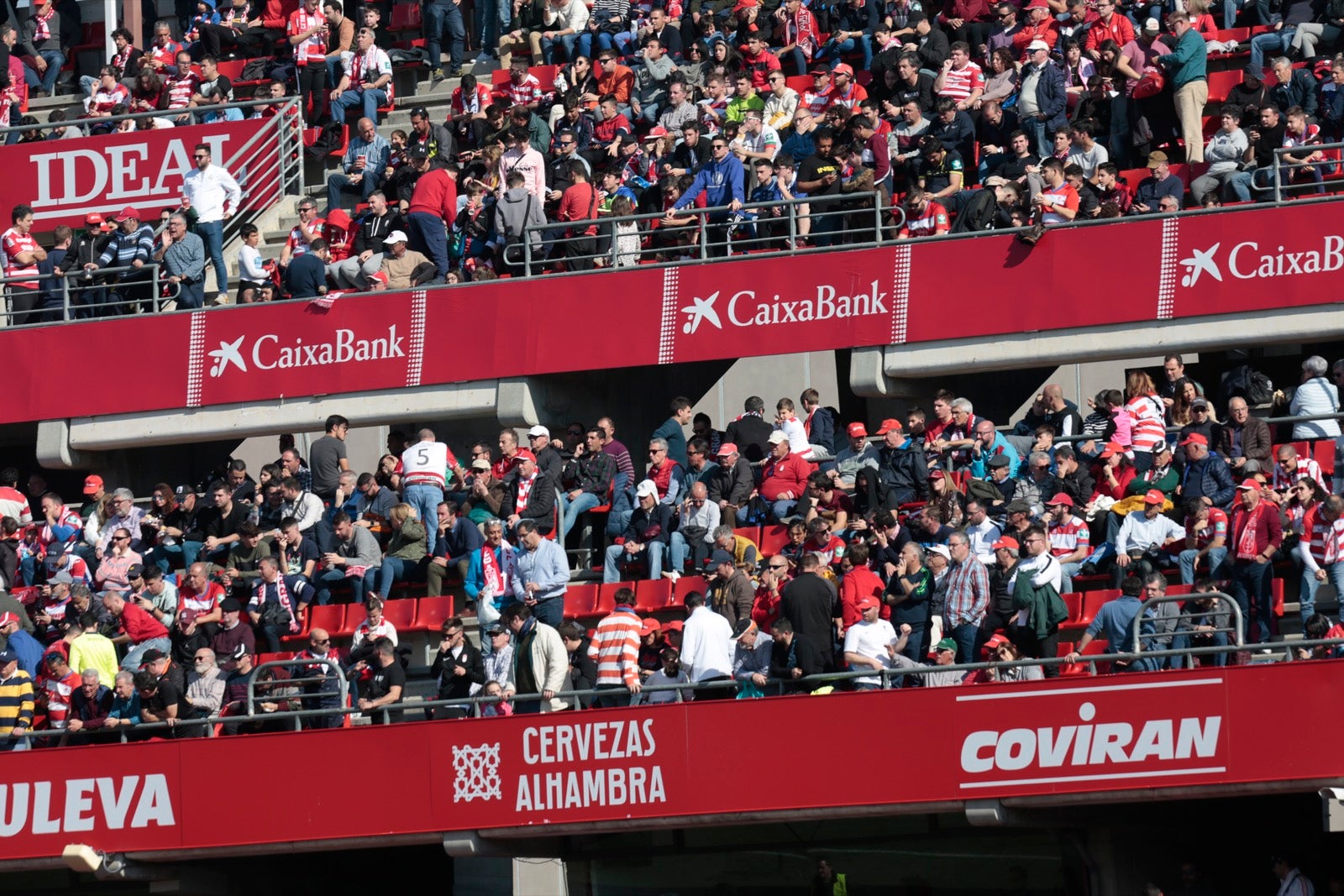 ¿Has estado en el choque de este mediodía en el campo del Zaidín? Aquí te puedes buscar
