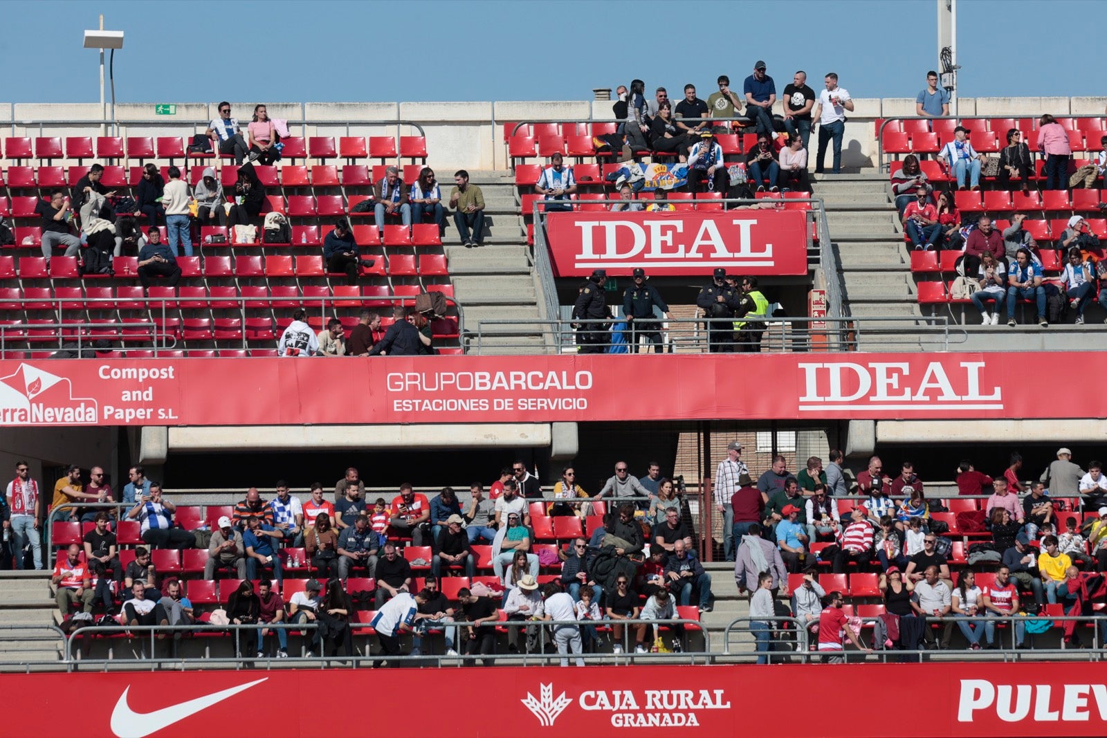 ¿Has estado en el choque de este mediodía en el campo del Zaidín? Aquí te puedes buscar