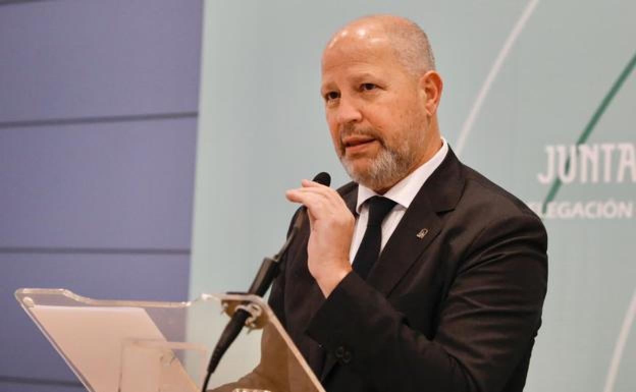 Javier Imbroda, consjero de Educación, durante su comparecencia la semana pasada en Granada