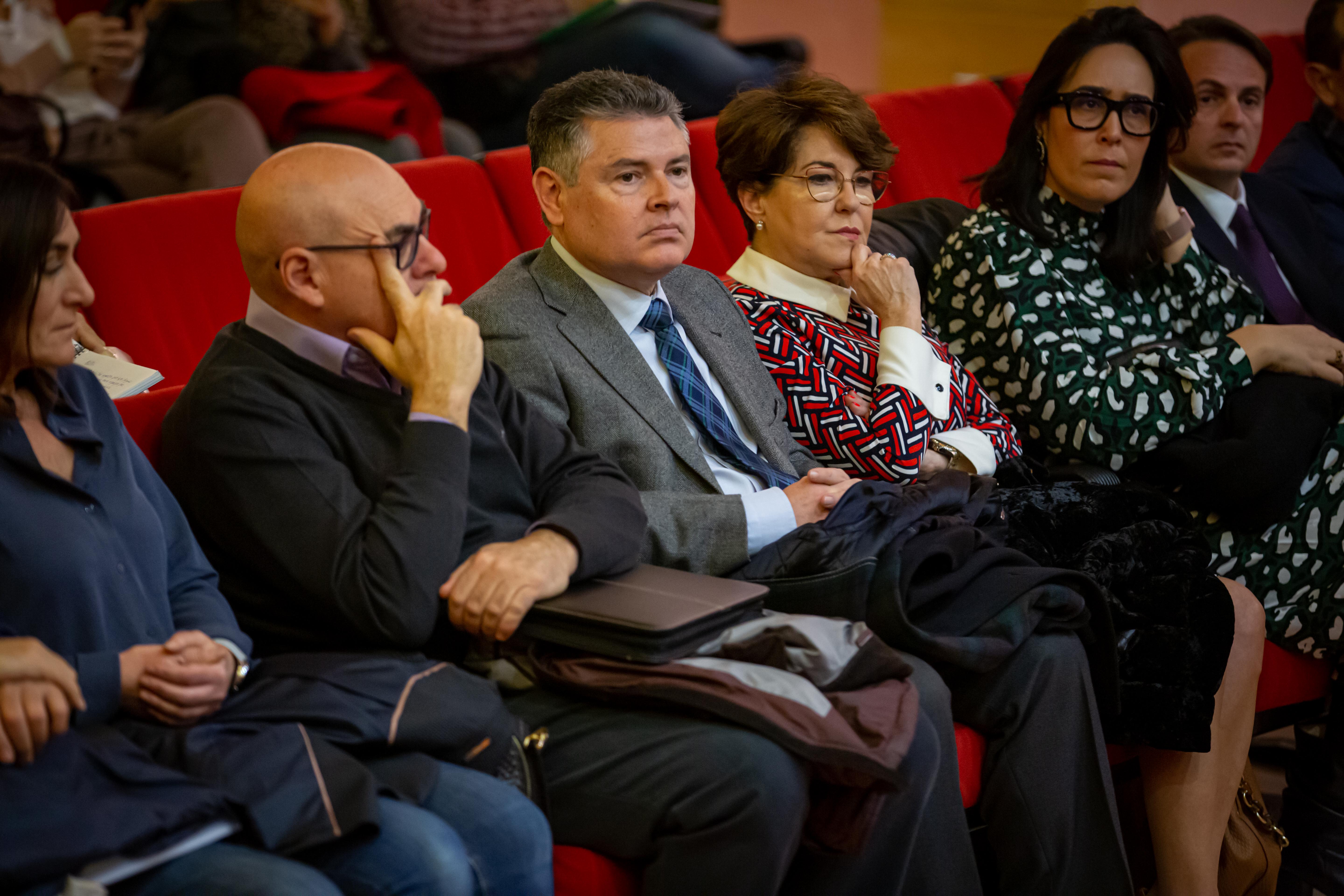 José Torres Hurtado, junto a varios de los concejales de su etapa en el gobierno municipal, a su llegada a La Caleta