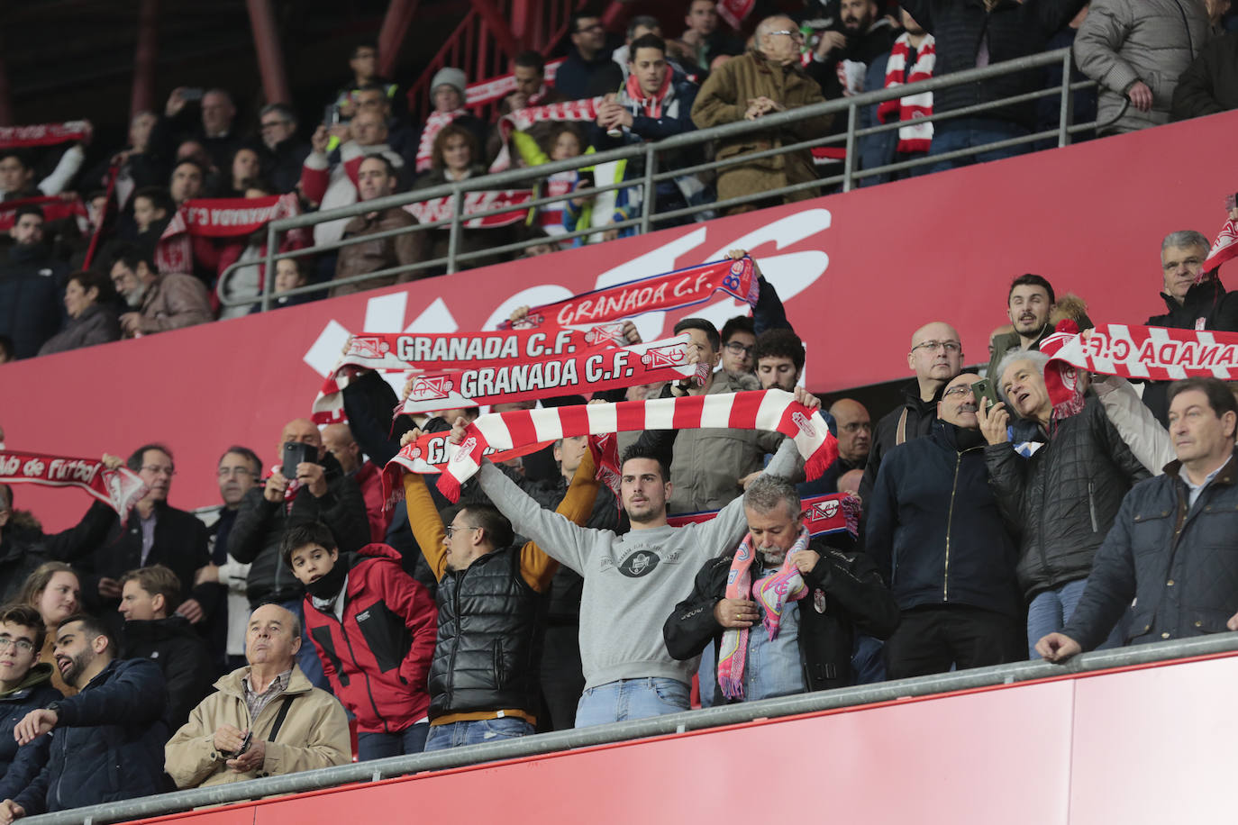 ¿Has estado en el partido entre Granada y Valencia? Aquí te puedes ver en tu localidad
