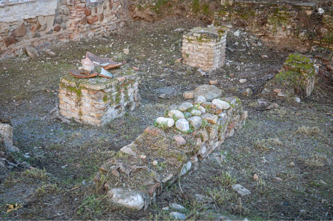 Su estratégico enclave, a los pies de la Alhambra, constituye un factor importante por las posibilidades que ofrece para completar y diversificar la oferta cultural y turística del área declarada Patrimonio Mundial por la Unesco