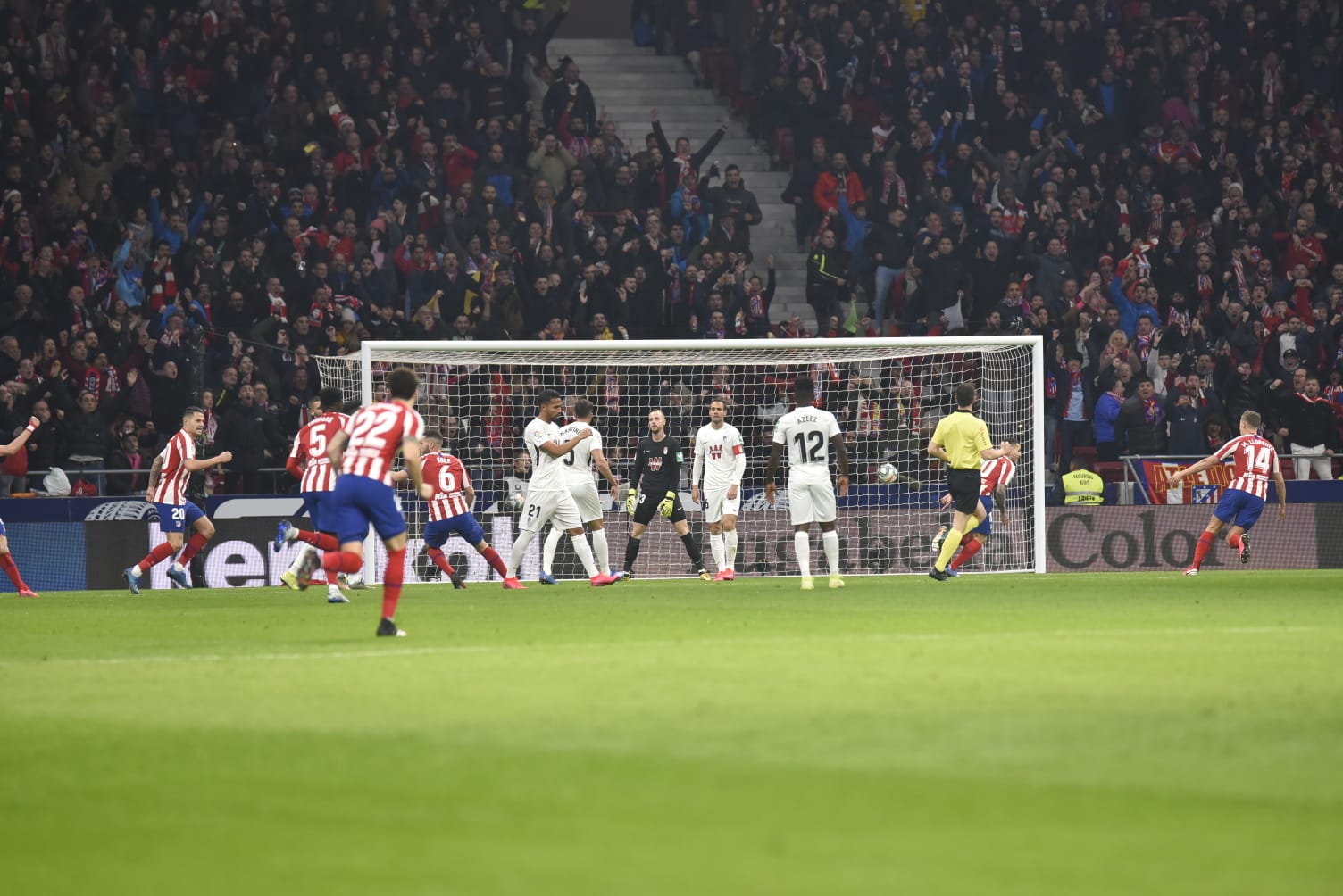Así fue la primera visita del Granada al Wanda Metropolitano