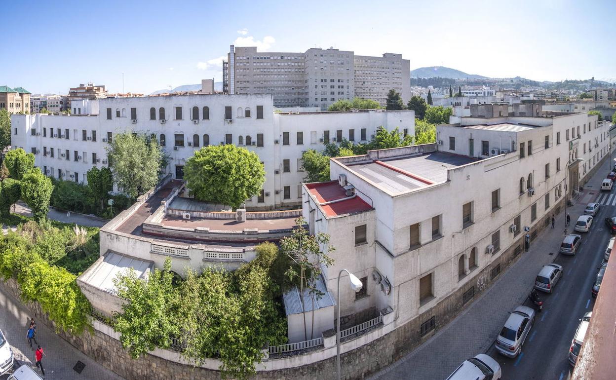 La UGR cederá más espacio para que la Biblioteca de Andalucía se instale en el antiguo Clínico