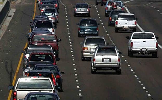 El tipo de adelantamiento considerado como «grave» que conlleva una gran multa