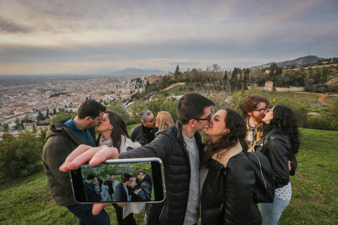 Fotos: 14-F | Una sesión de fotos por amor a Granada