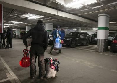 Imagen secundaria 1 - Los &#039;manteros&#039; se propagan por Sierra Nevada ante la falta de vigilancia