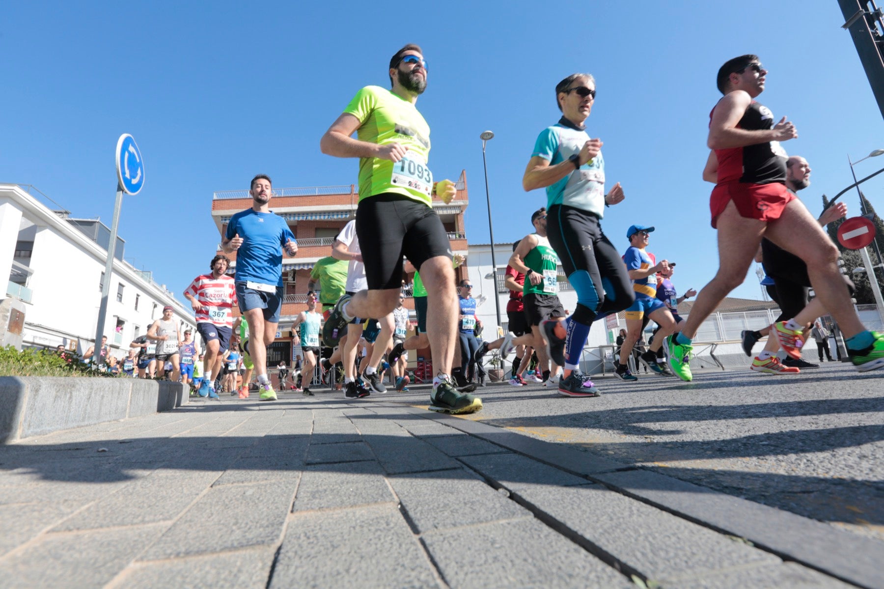 Manuel Santiago vuelve a imponerse en categoría masculina mientras que Zhor El Amrani vence con autoridad en categoría femenina